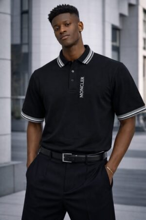 CUELLO MONCLEAR NEGRO